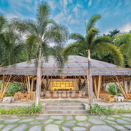 D'Lagoon Dive Resort Bitung Dış mekan fotoğraf