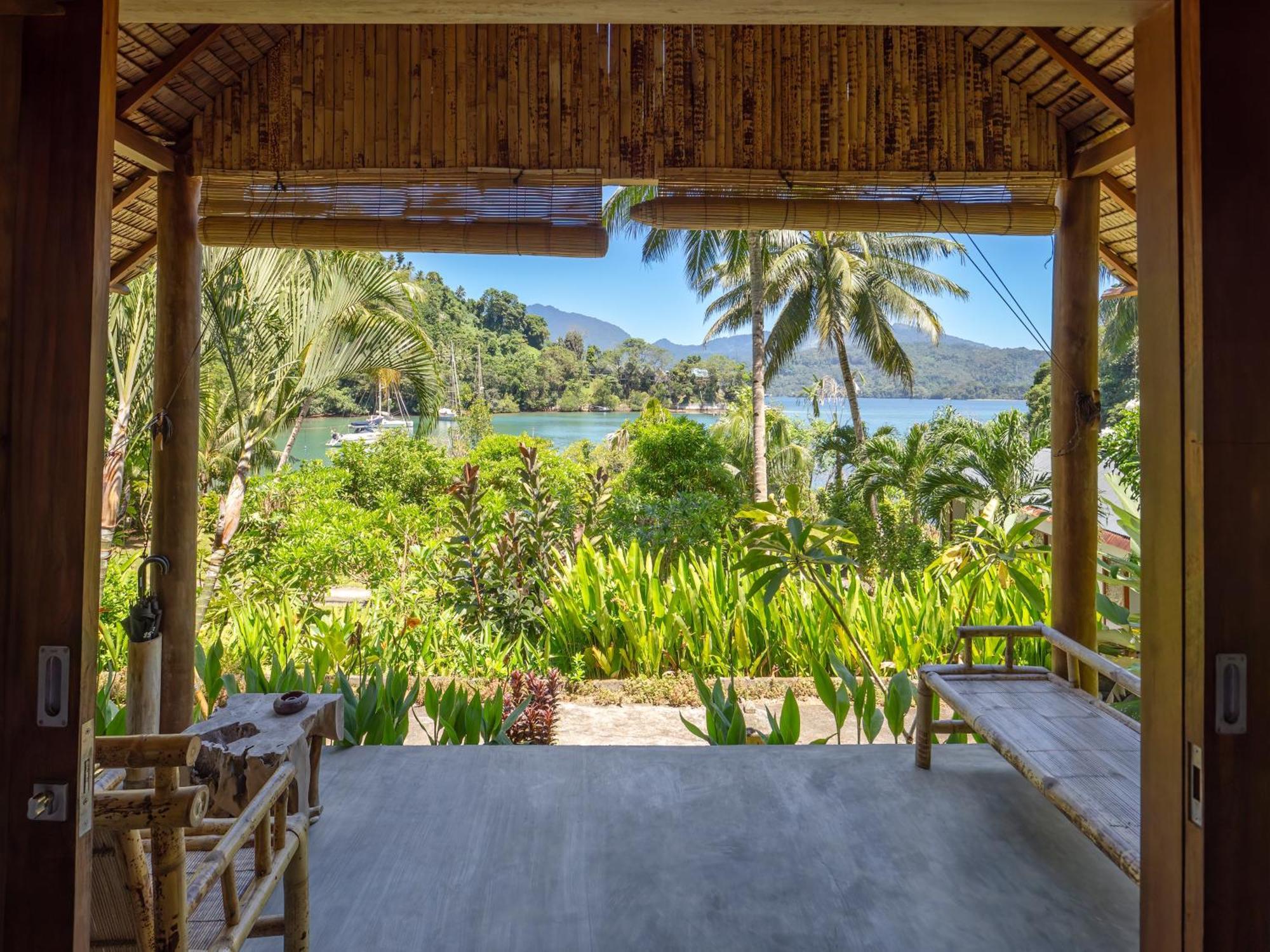 D'Lagoon Dive Resort Bitung Dış mekan fotoğraf