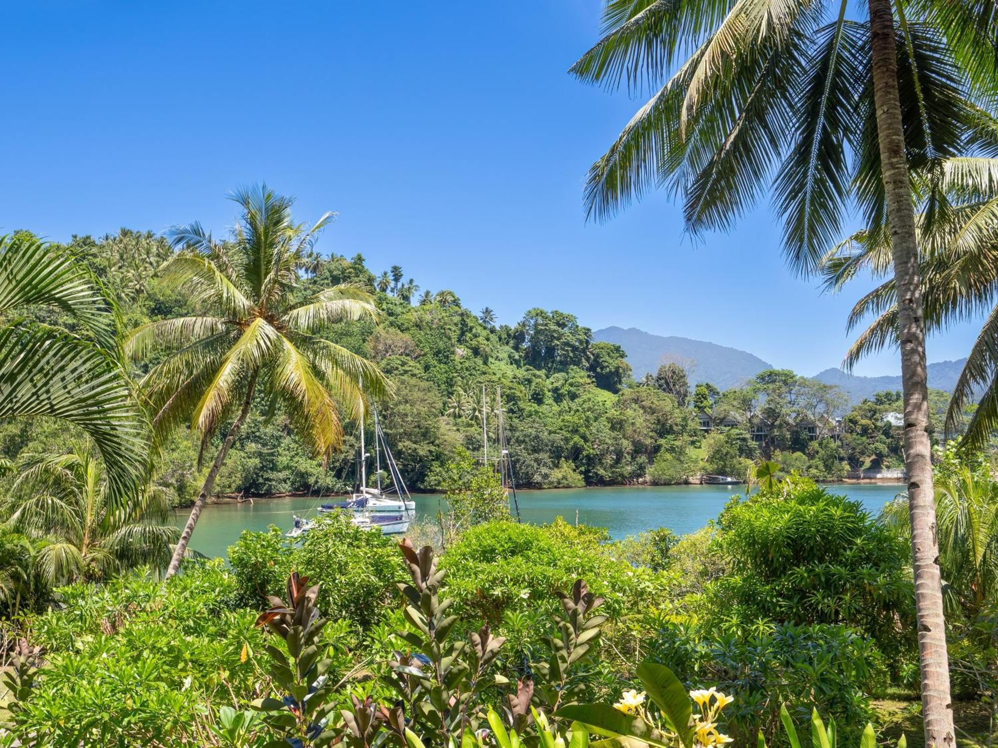 D'Lagoon Dive Resort Bitung Dış mekan fotoğraf