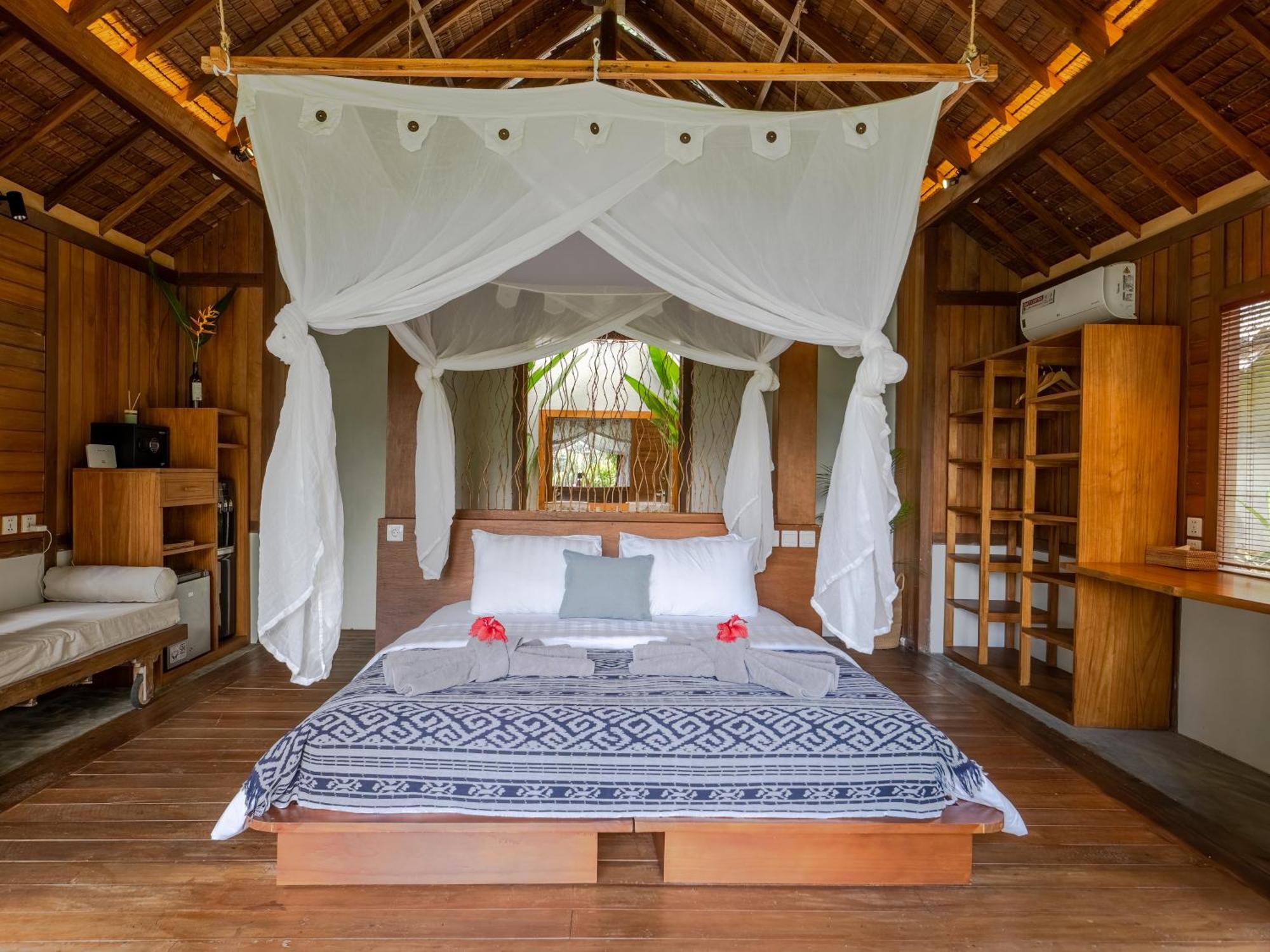 D'Lagoon Dive Resort Bitung Dış mekan fotoğraf